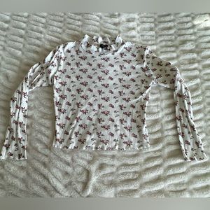 rue21 ★ white floral long sleeve mock neck top